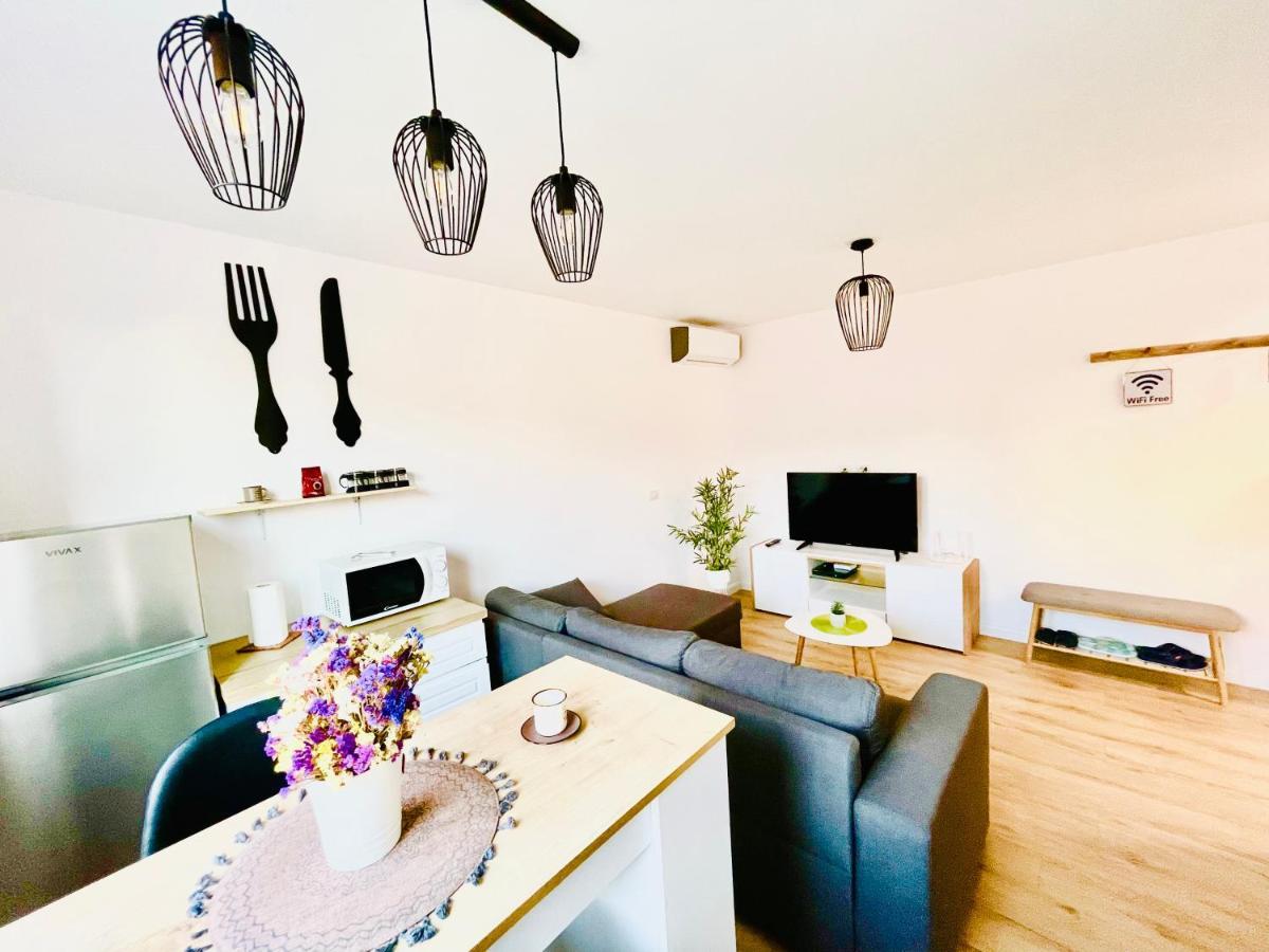 Central Apartment 2, تيرانا المظهر الخارجي الصورة