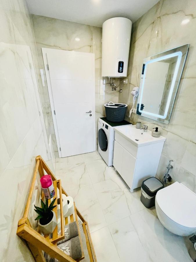 Central Apartment 2, تيرانا المظهر الخارجي الصورة